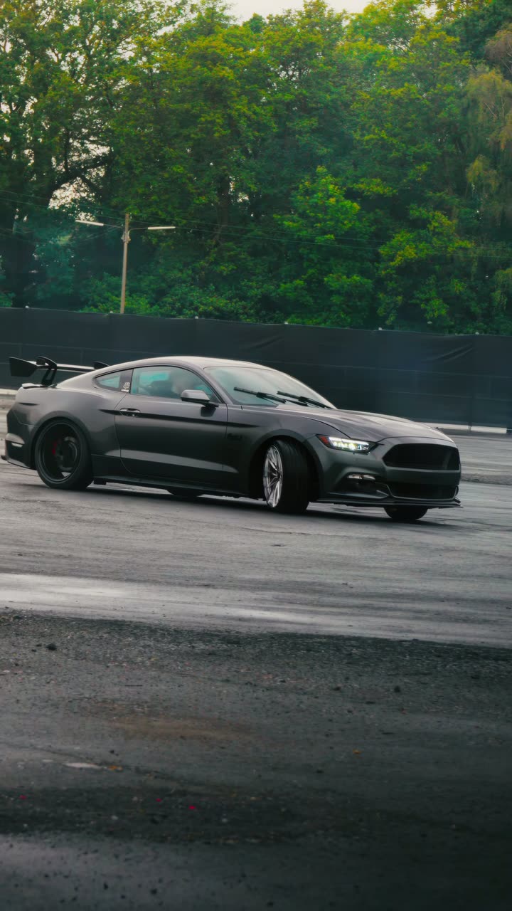 Standbild aus „Drift Session“ für NeshForce